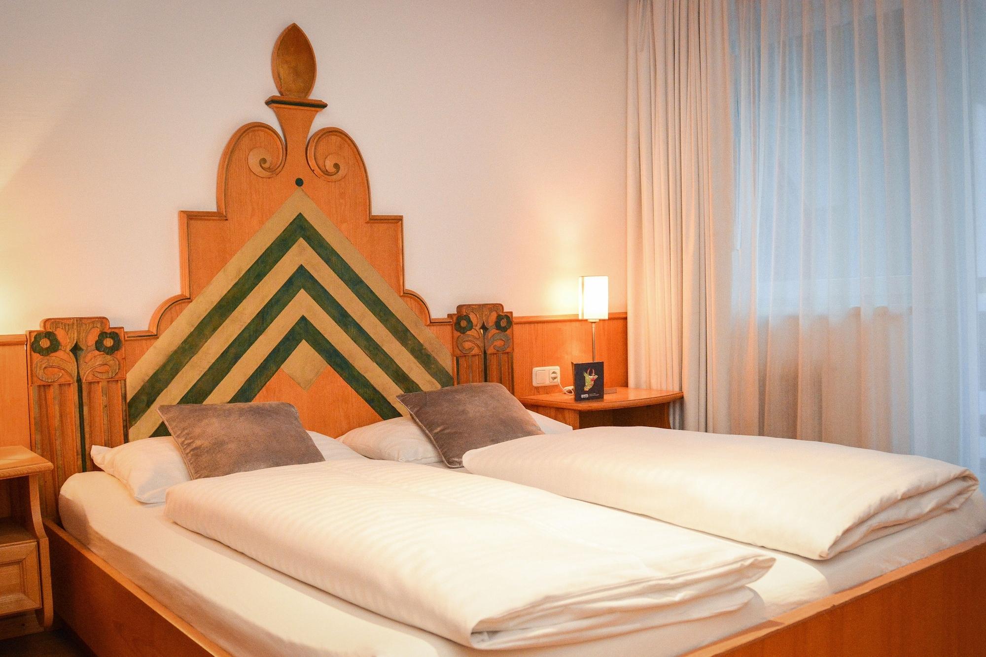 Q! Hotel Maria Theresia Кицбюэль Экстерьер фото